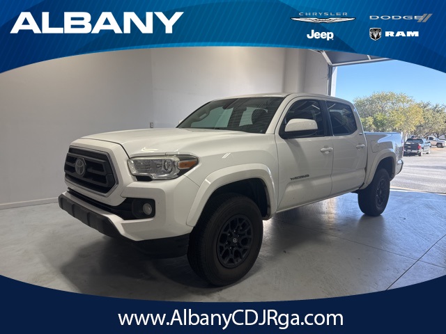 2020 Toyota Tacoma SR5's photo