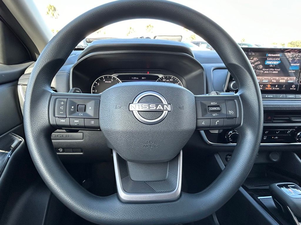 2025 Nissan Rogue S photo 14