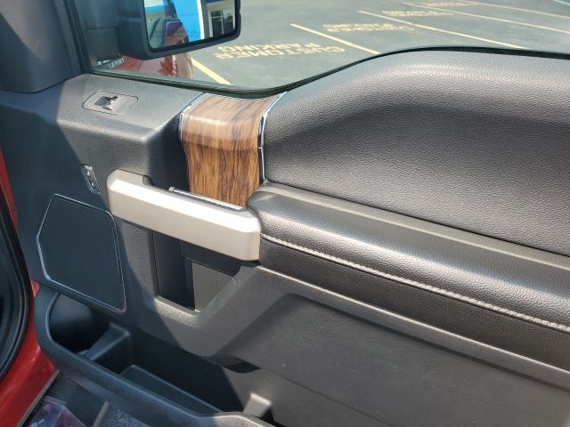 2020 Ford F-150 Lariat photo 13