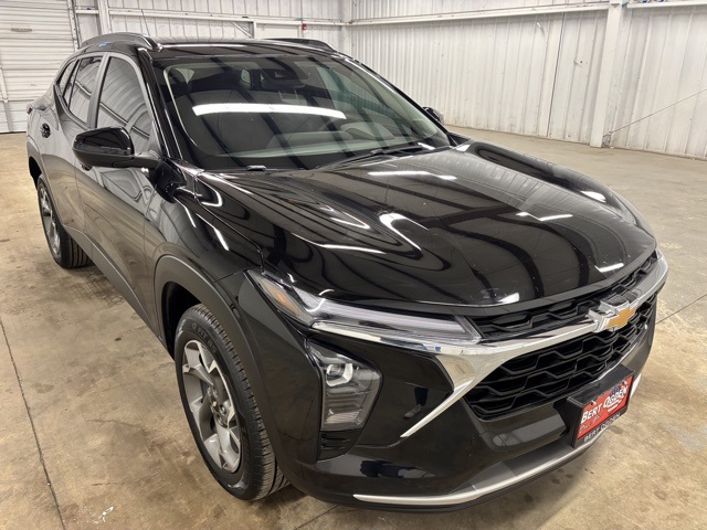 2025 Chevrolet Trax LT's photo