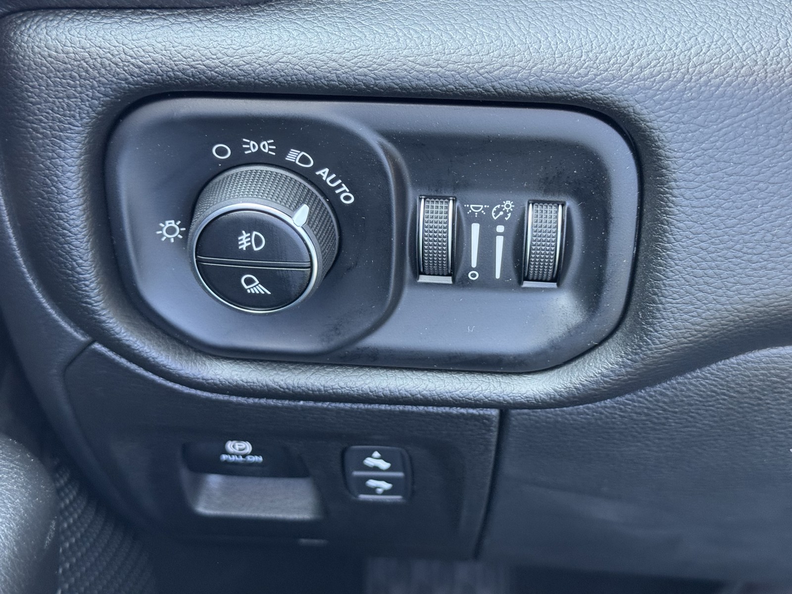 2025 Ram 1500 Big Horn Lone Star photo 22