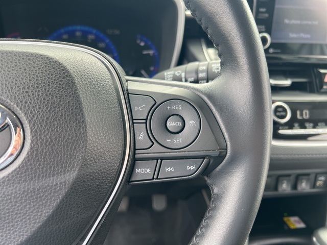 2022 Toyota Corolla Cross XLE photo 25