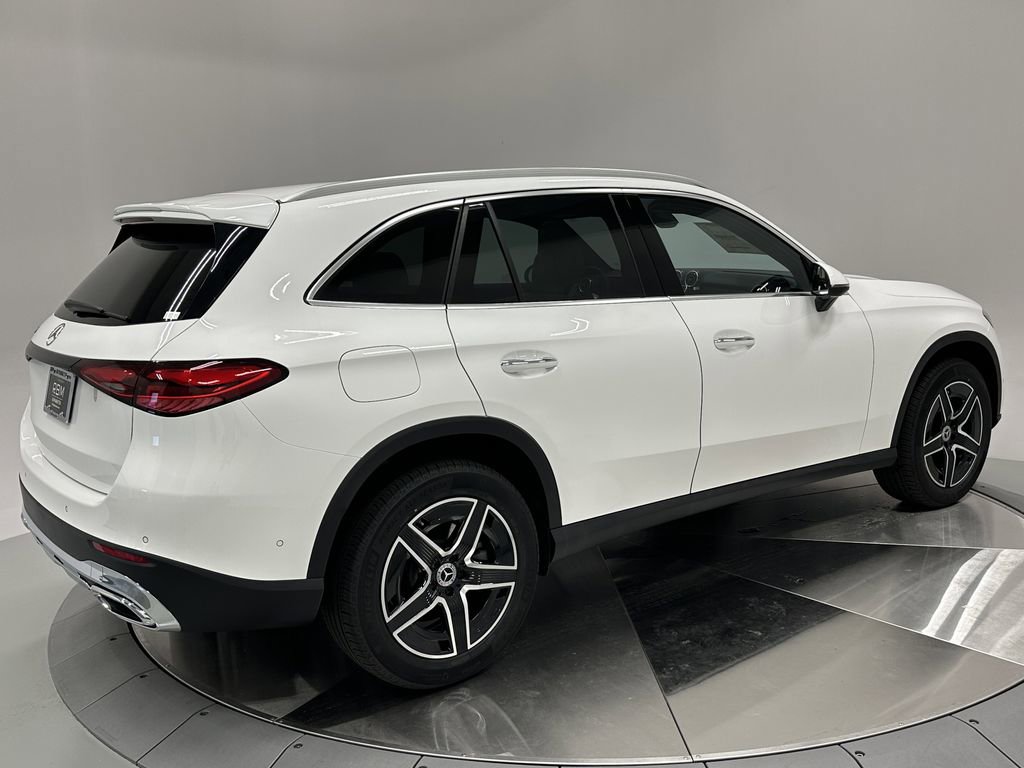 2026 Mercedes Benz GLC 300 photo 7