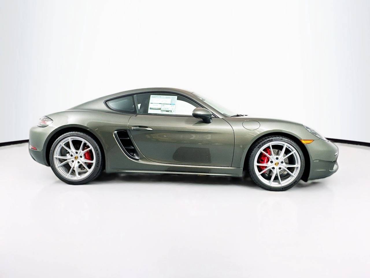2025 Porsche Cayman S photo 16