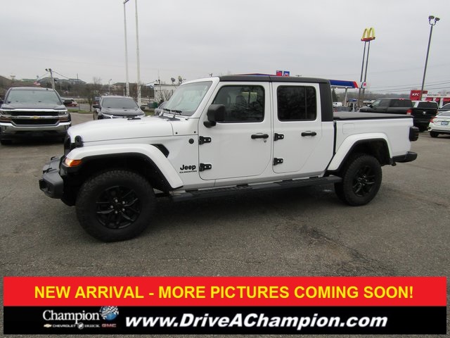 2022 Jeep Gladiator Altitude's photo