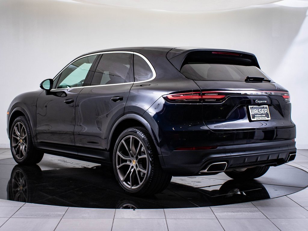 2020 Porsche Cayenne photo 3
