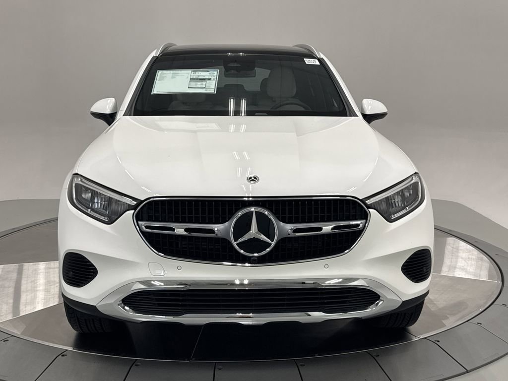 2026 Mercedes Benz GLC 300 4MATIC photo 2