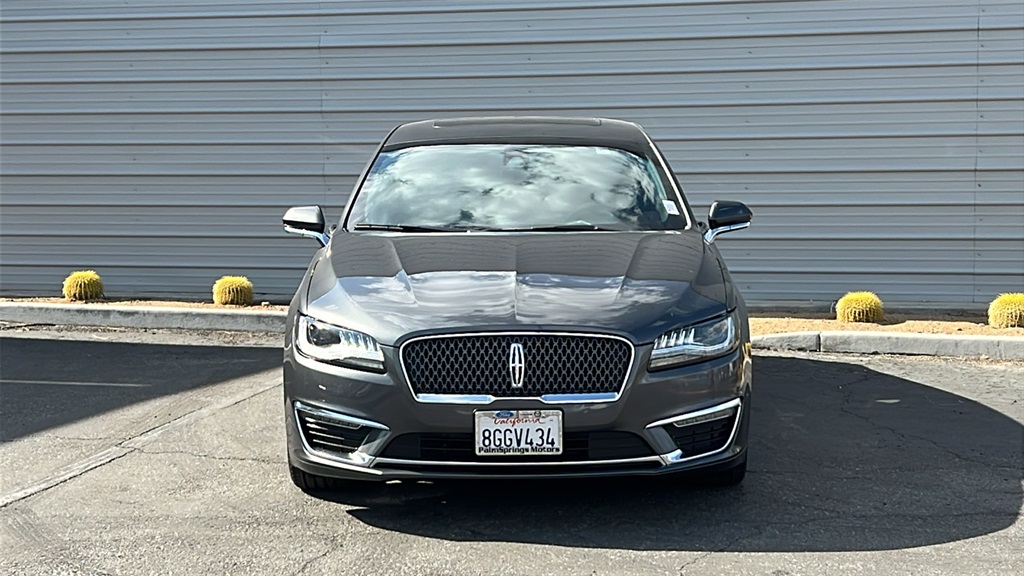 2019 Lincoln MKZ Hybrid Reserve photo 2