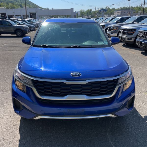 2021 Kia Seltos LX photo 5