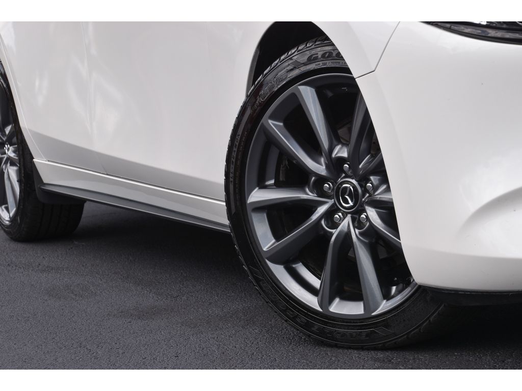 2020 Mazda Mazda3 Hatchback Preferred photo 10