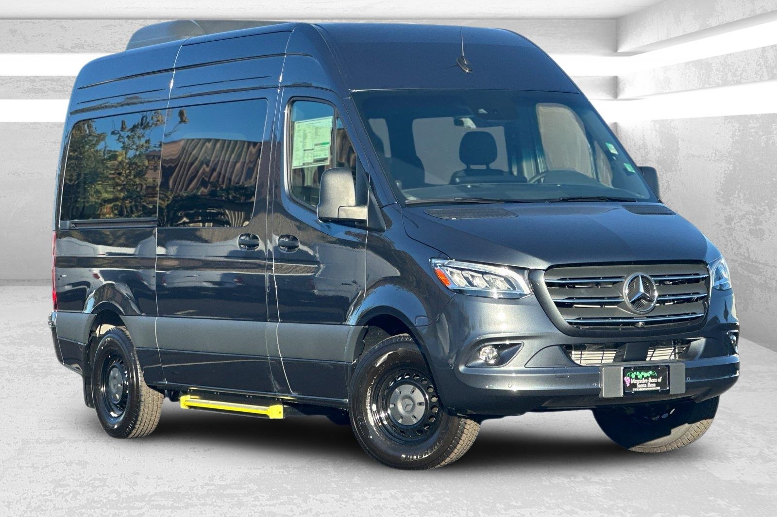 2024 Mercedes-Benz Sprinter Passenger Van Base's photo