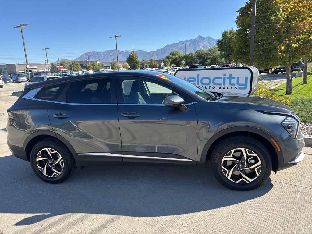 2024 Kia Sportage LX photo 5