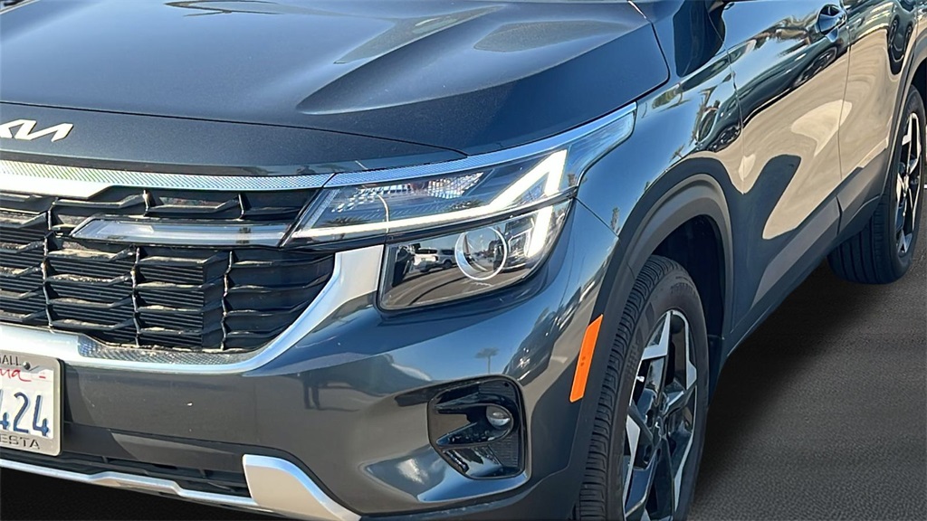 2025 Kia Seltos S photo 4