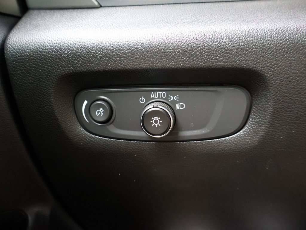 2022 Chevrolet Traverse Leather photo 32