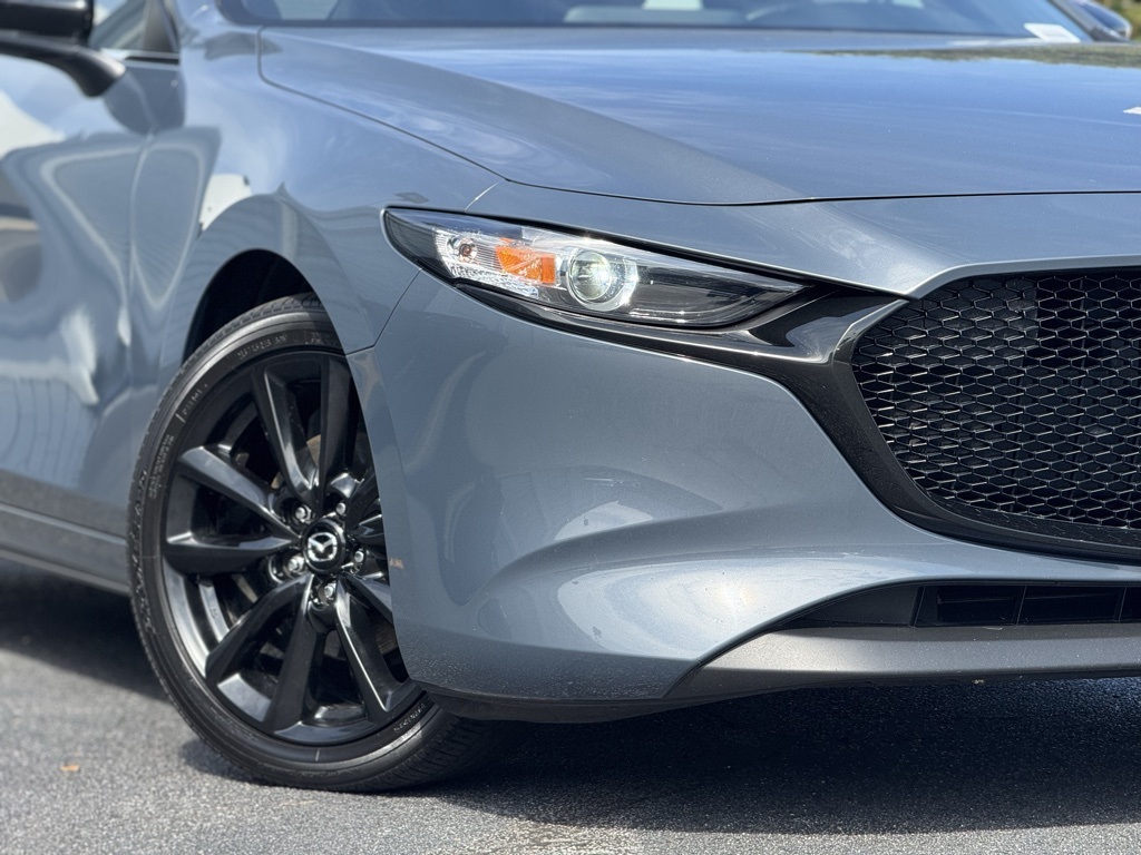 2023 Mazda Mazda3 Hatchback 2.5 s Carbon photo 2