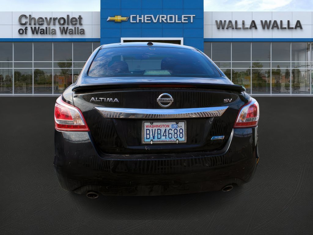 2013 Nissan Altima 2.5 SV photo 2
