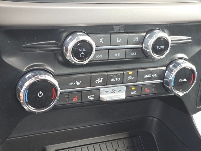 2024 Ford F-150 XLT photo 23
