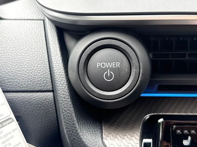 2025 Toyota Prius XLE photo 18