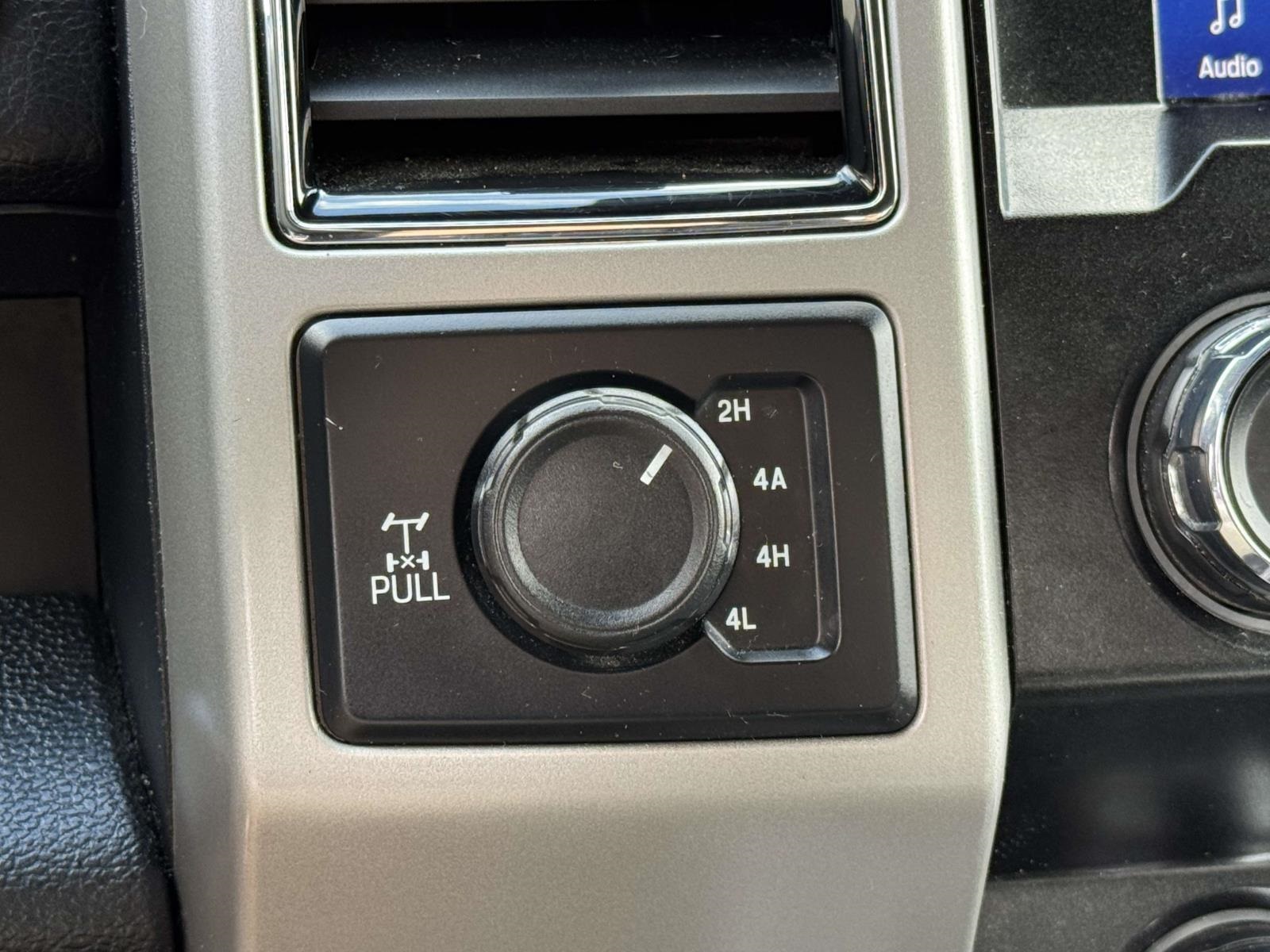 2020 Ford F-150 Lariat photo 21