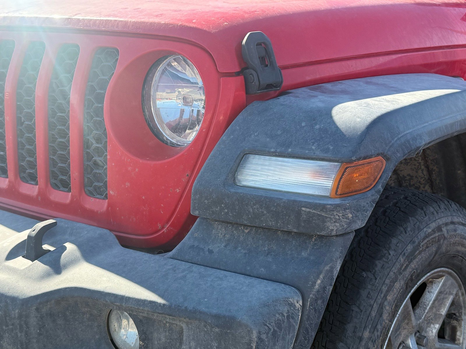 2020 Jeep Gladiator Sport S photo 6