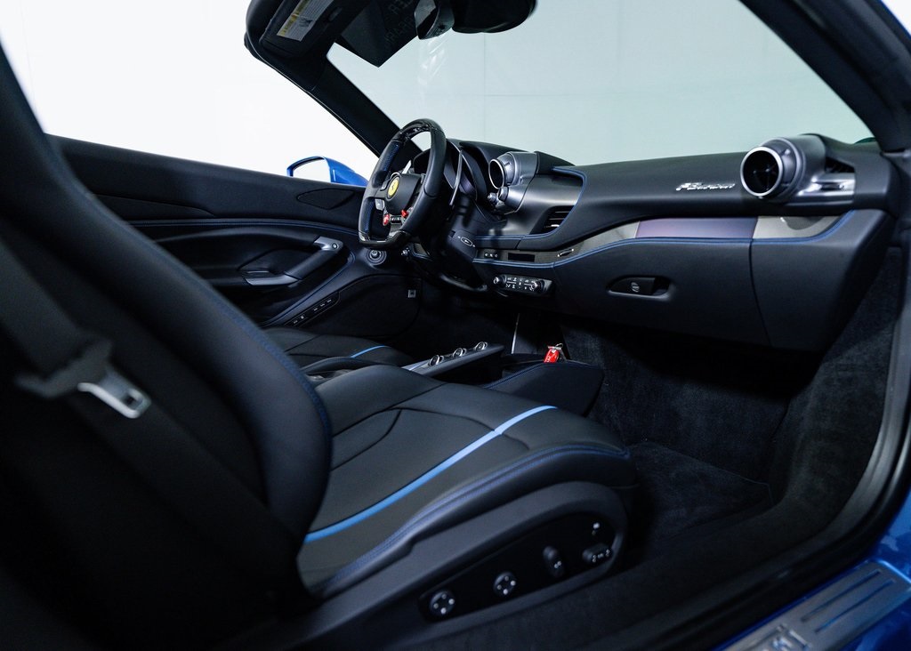 2023 Ferrari F8 Spider Base photo 20
