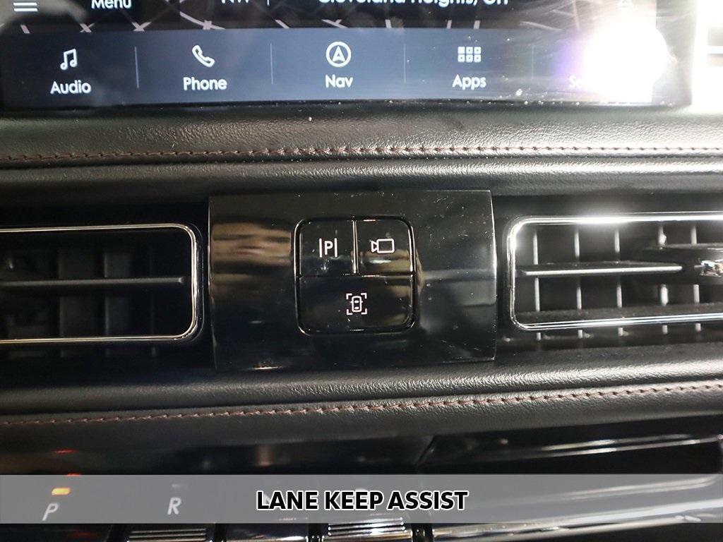 2022 Lincoln Aviator Standard photo 3
