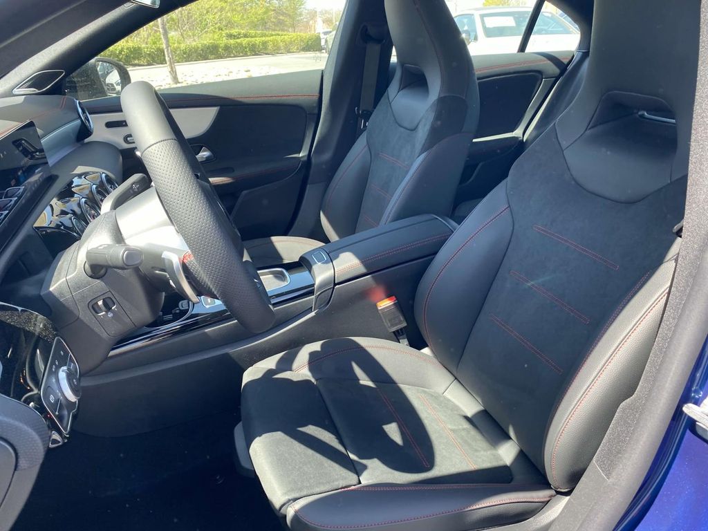 2025 Mercedes Benz CLA 250 photo 16