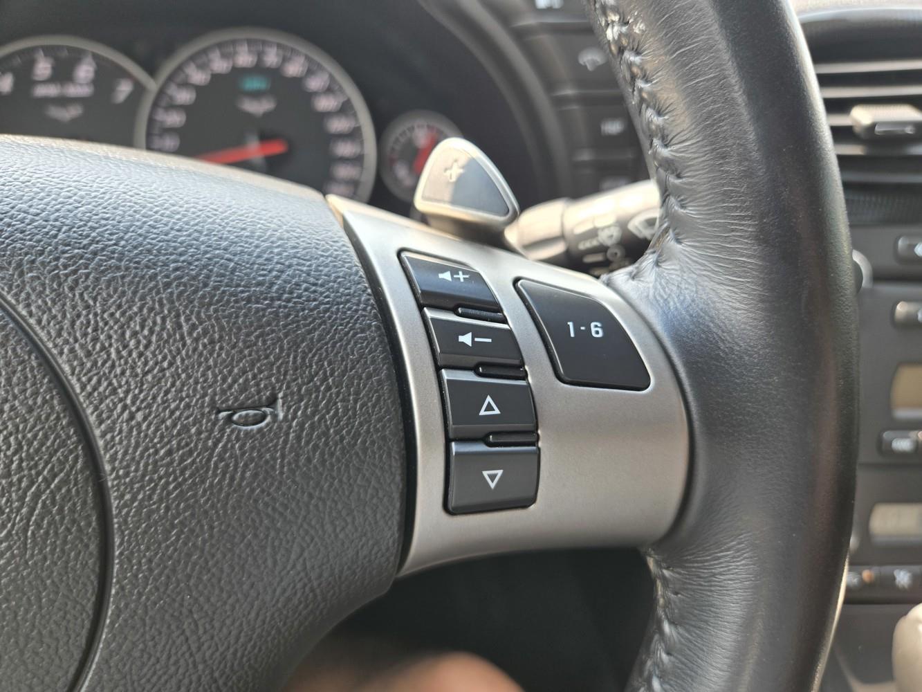 2009 Chevrolet Corvette 1LT Convertible photo 17