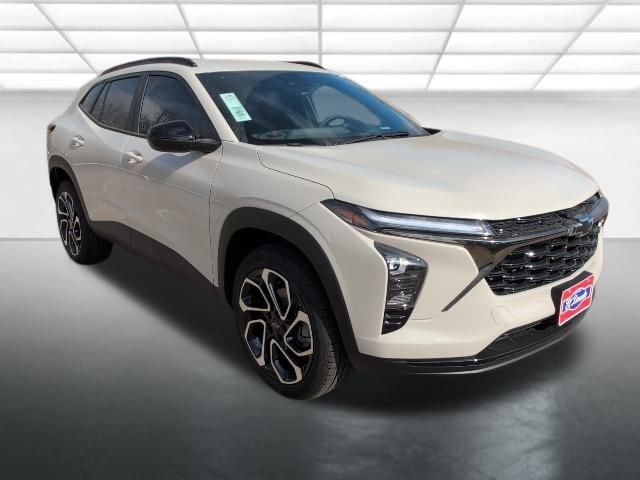 2026 Chevrolet Trax RS's photo