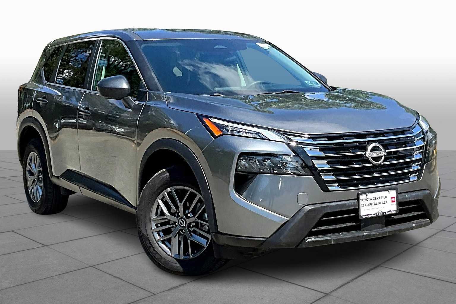 2024 Nissan Rogue S AWD photo 2