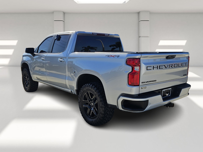 2022 Chevrolet Silverado 1500 RST photo 3