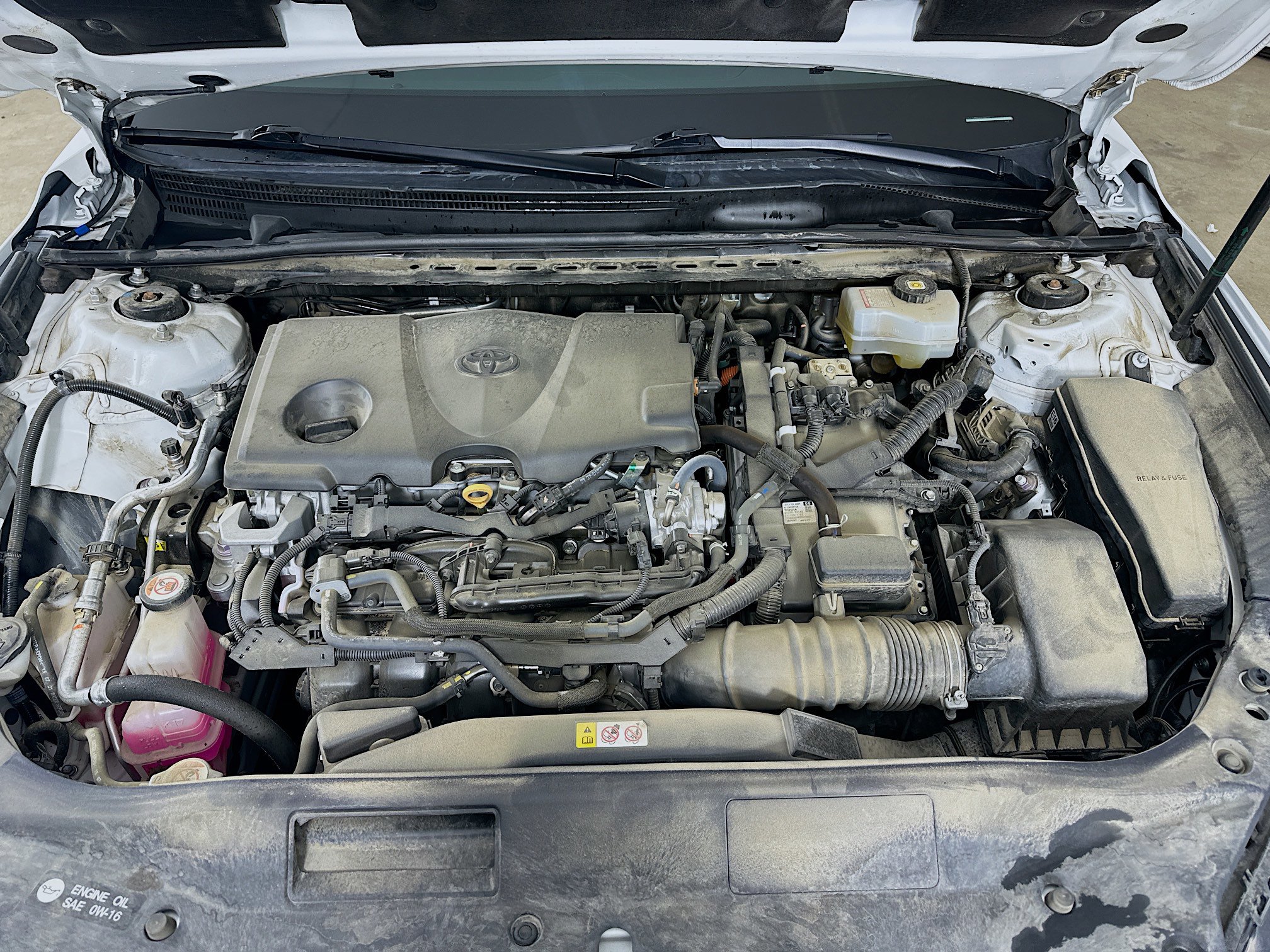 2022 Toyota Avalon Hybrid XSE photo 6