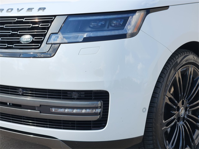 2022 Land Rover Range Rover SE photo 8