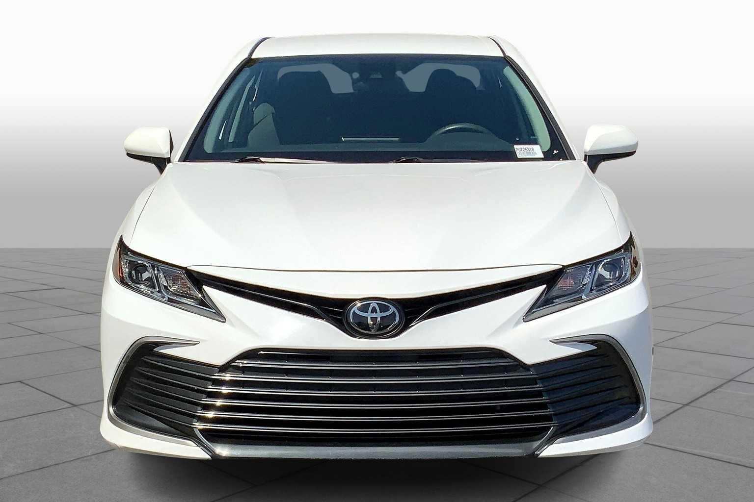2023 Toyota Camry LE photo 6