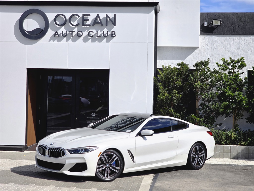 2022 BMW 8 Series 840i