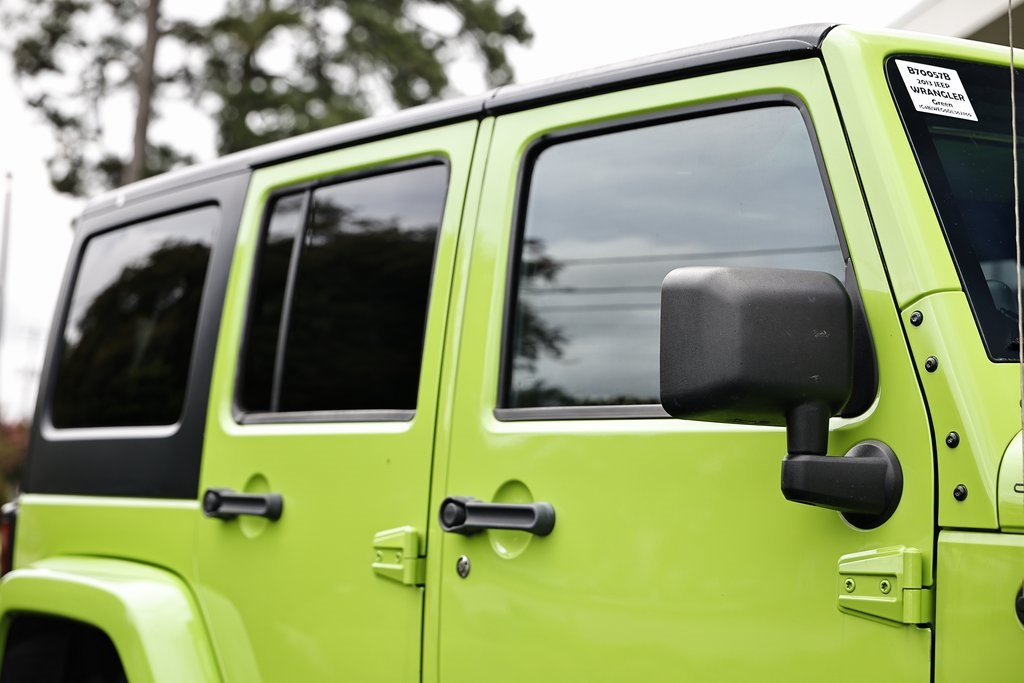 2013 Jeep Wrangler Unlimited Sahara photo 6