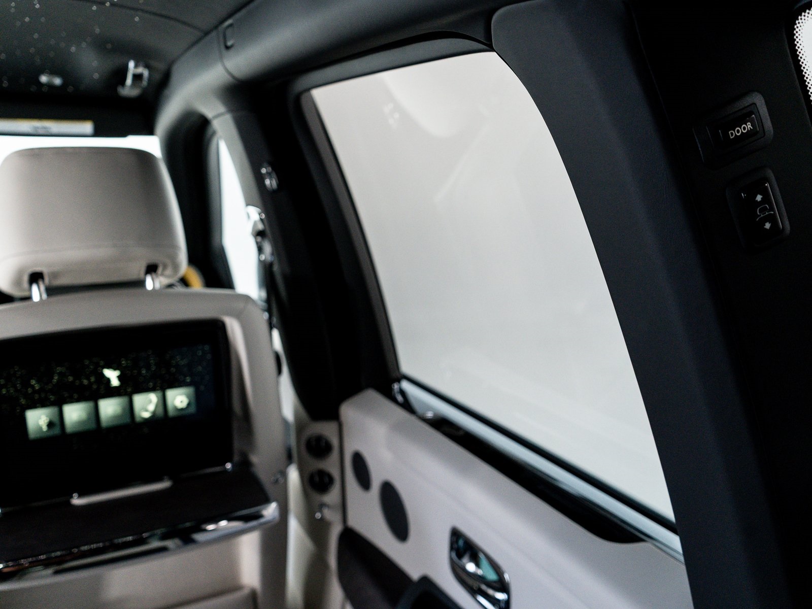 2026 Rolls Royce Cullinan RR photo 26