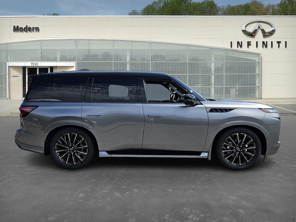 2026 Infiniti QX80 photo 3