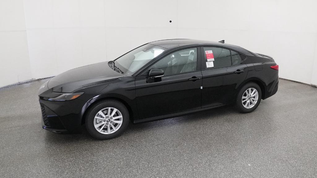 2026 Toyota Camry LE photo 7