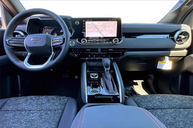 2025 Chevrolet Colorado Z71 photo 10