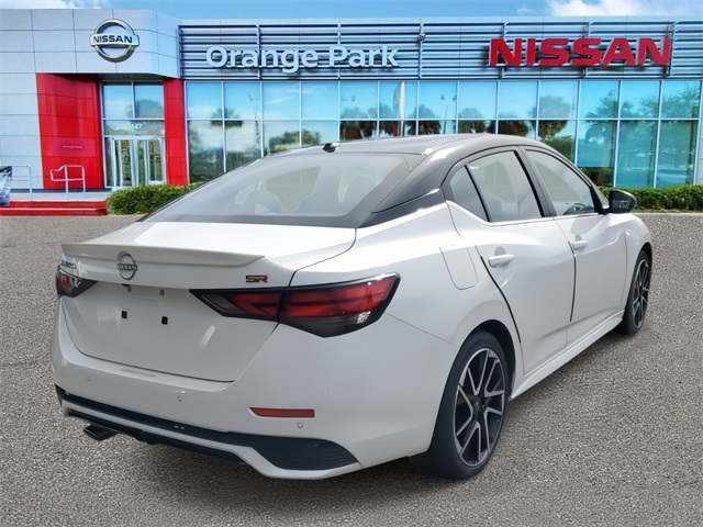 2025 Nissan Sentra SR photo 2