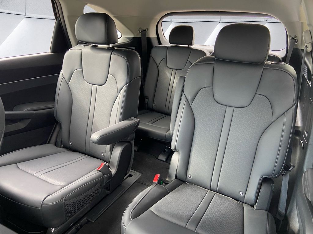 2024 Kia Sorento Hybrid EX photo 13