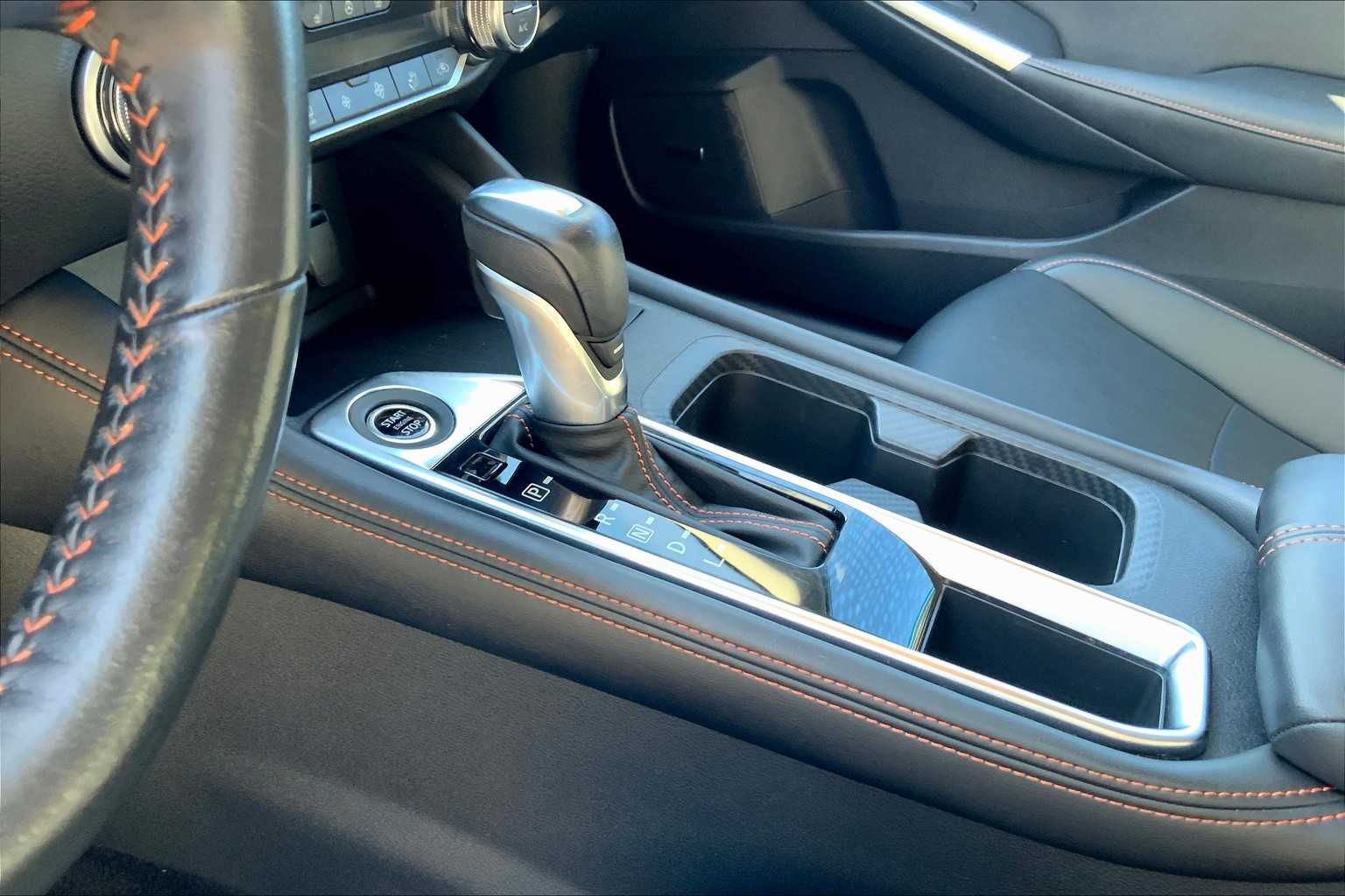 2022 Nissan Sentra SR photo 16