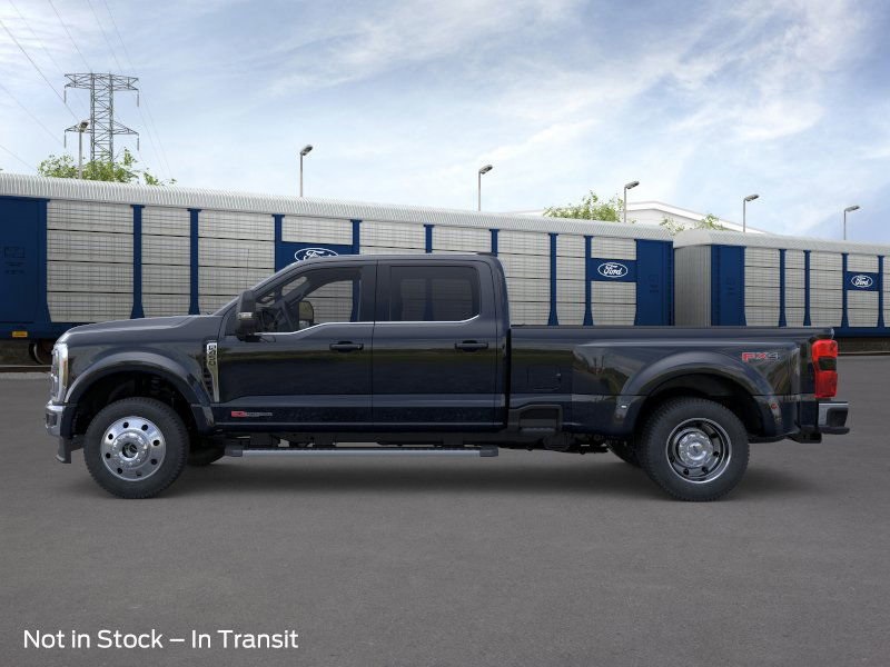 2026 Ford F-450 photo 4