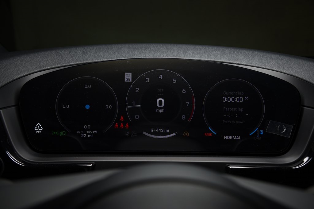 2025 Porsche Cayenne Coupe photo 29