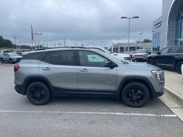 2024 Gmc Terrain AT4 photo 2