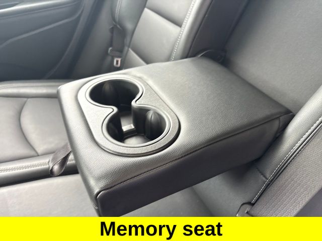 2024 Gmc Terrain SLT photo 12
