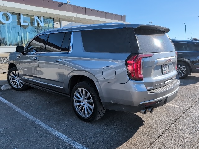 2022 GMC YUKON XL - Image 2