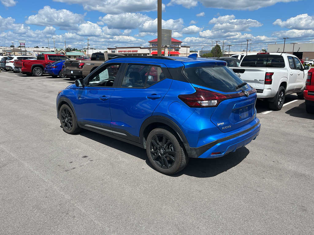 2023 Nissan Kicks SR photo 4