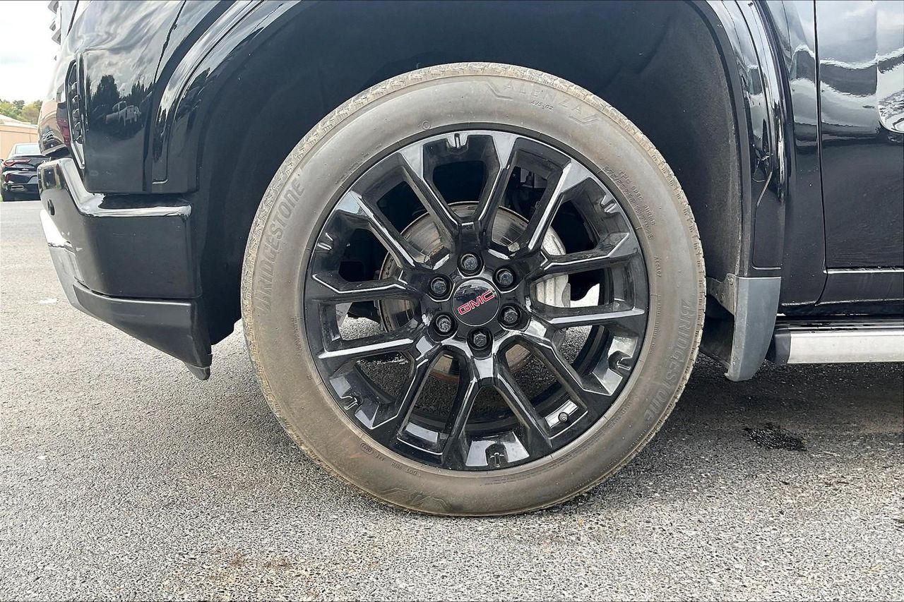 2023 Gmc Sierra 1500 Denali photo 2